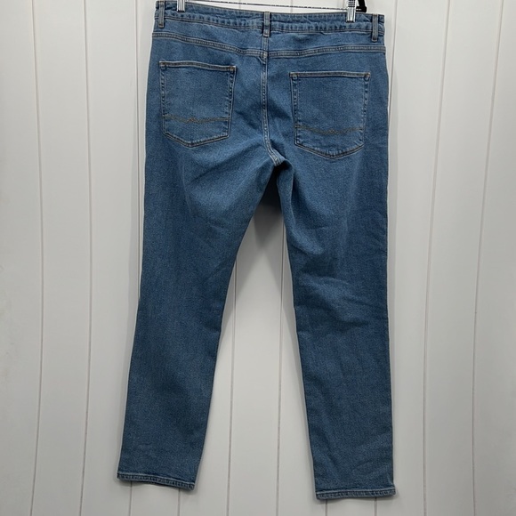 ASOS Distressed Denim Jeans Oversized Fit Size 38 x 32 Unisex - Picture 10 of 10